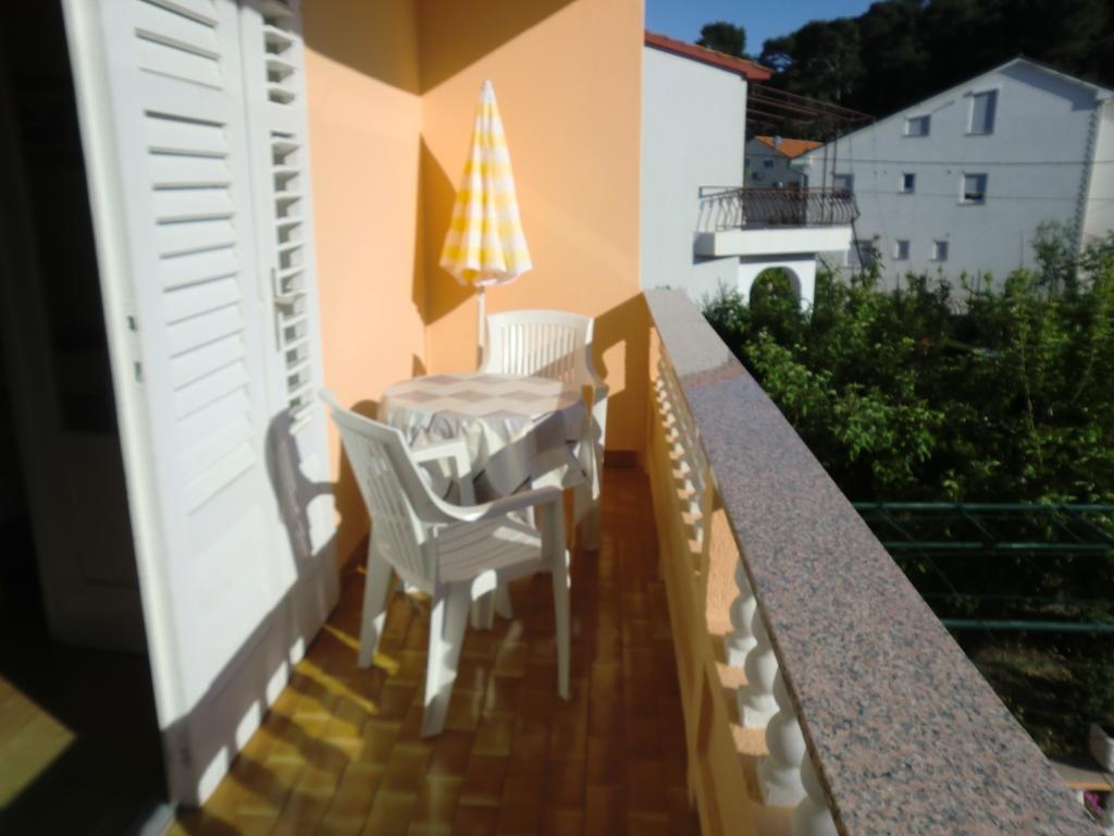 Guest House Sandra Rab Town Buitenkant foto