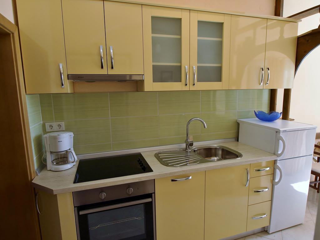 Guest House Sandra Rab Town Buitenkant foto