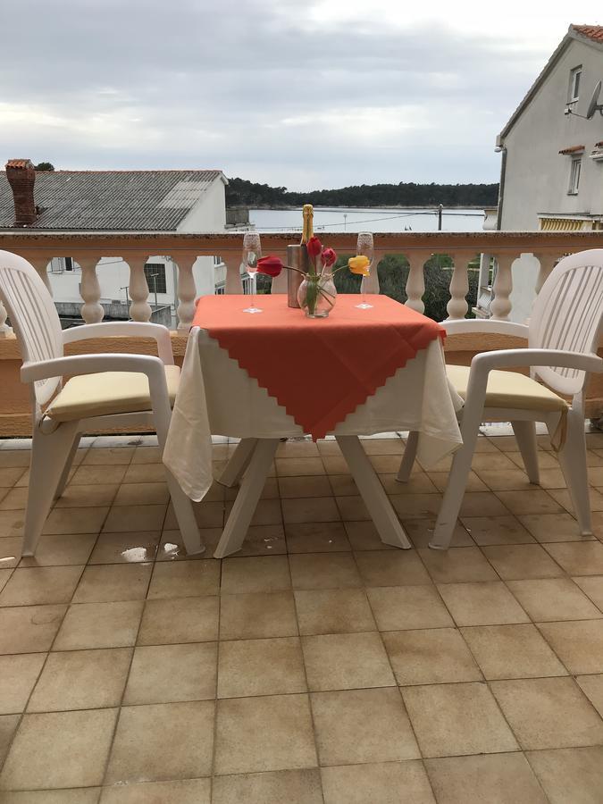 Guest House Sandra Rab Town Buitenkant foto